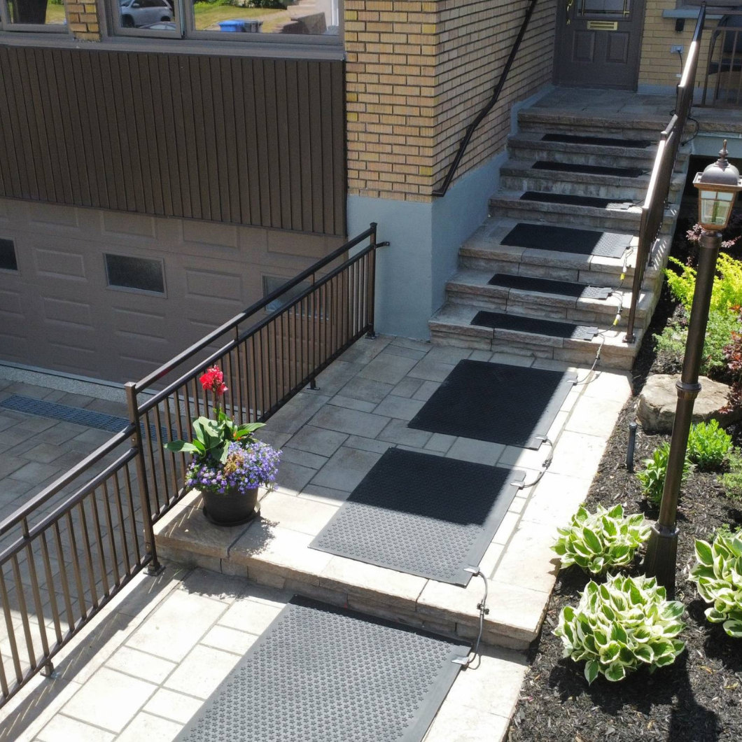Hot Step heated mat system with GFCI power unit